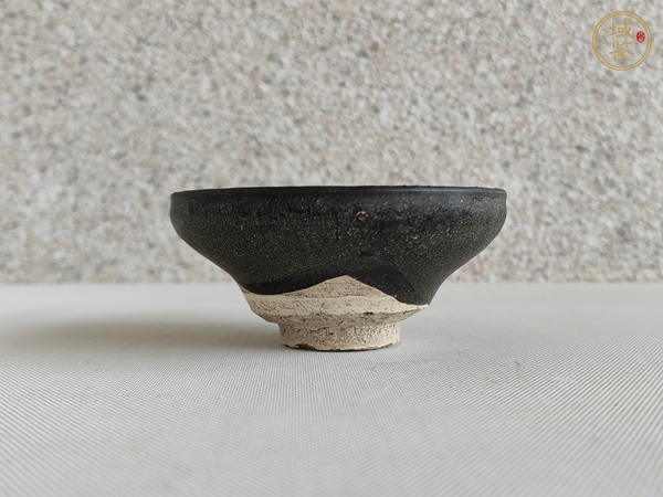 古玩陶瓷建窯系黑釉茶盞真品鑒賞圖