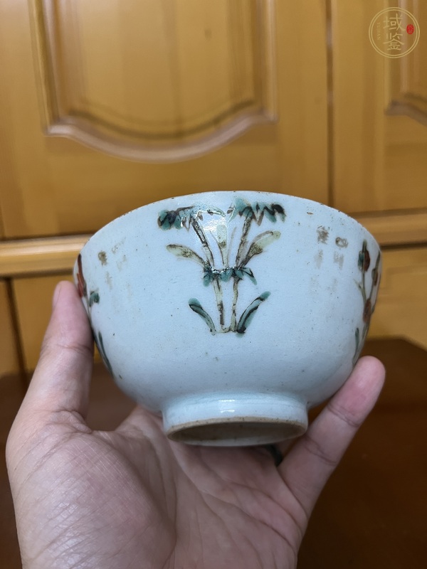 古玩陶瓷四季花卉紋粉彩碗真品鑒賞圖