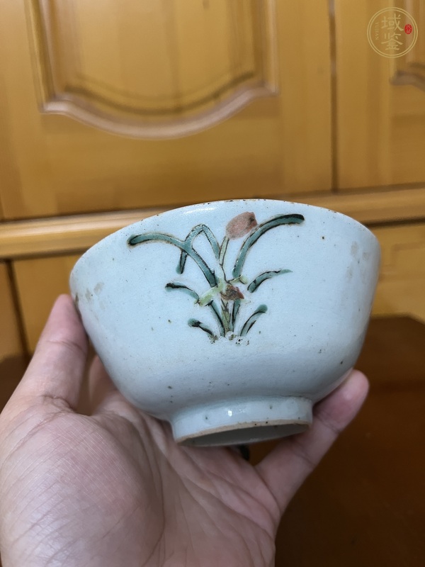 古玩陶瓷四季花卉紋粉彩碗真品鑒賞圖