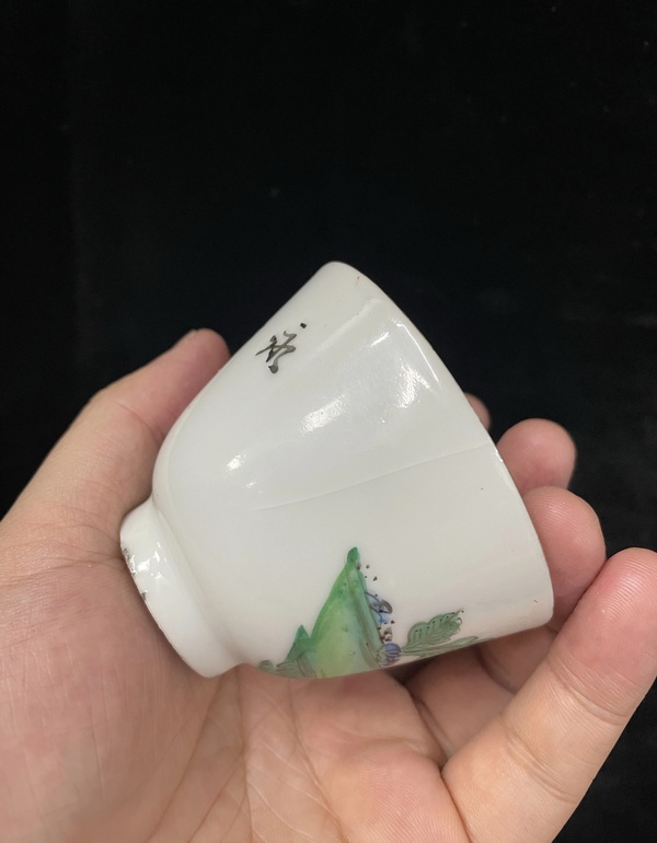 古玩陶瓷粉彩人物杯一對拍賣，當(dāng)前價格388元