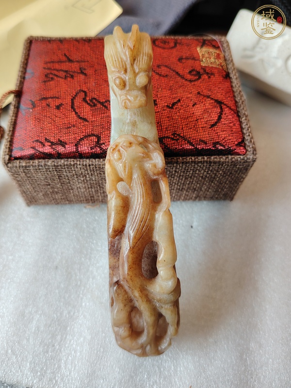 古玩岫玉雕“蒼龍教子”帶鉤真品鑒賞圖