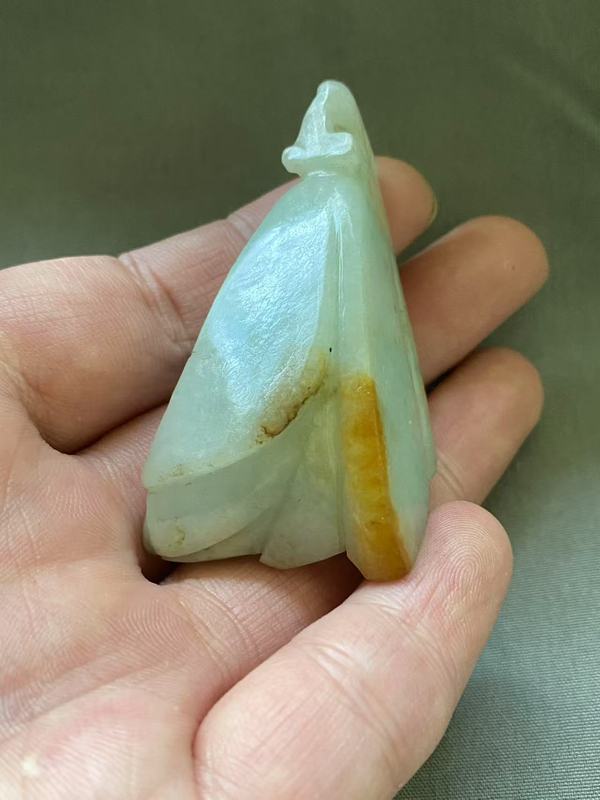 古玩玉器清代翡翠雕“瓜果墜”拍賣，當前價格7800元