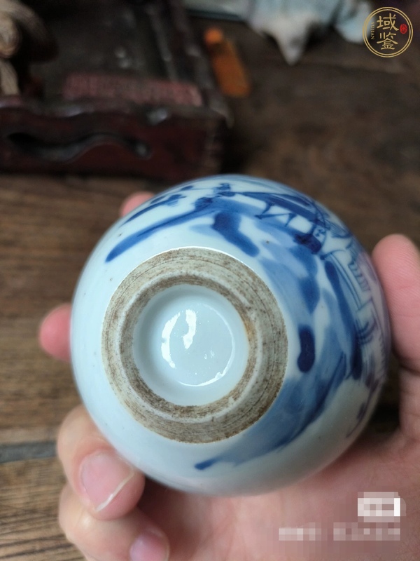 古玩陶瓷青花山水人物紋案缸真品鑒賞圖