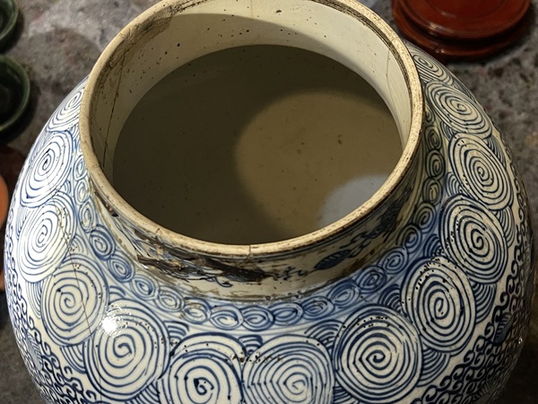 古玩陶瓷青花淡描花卉紋將軍罐拍賣，當(dāng)前價(jià)格1300元