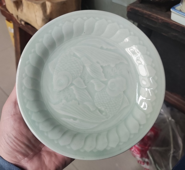古玩陶瓷龍泉窯青釉印花盤拍賣，當前價格228元