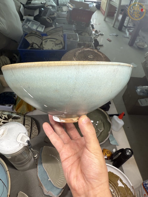 古玩陶瓷鈞瓷雞心碗真品鑒賞圖