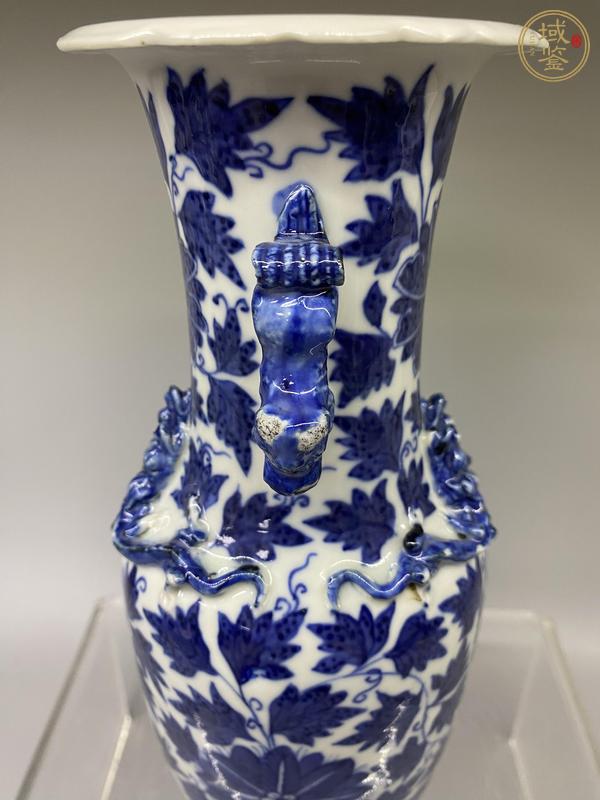 古玩陶瓷花卉紋青花瓶真品鑒賞圖