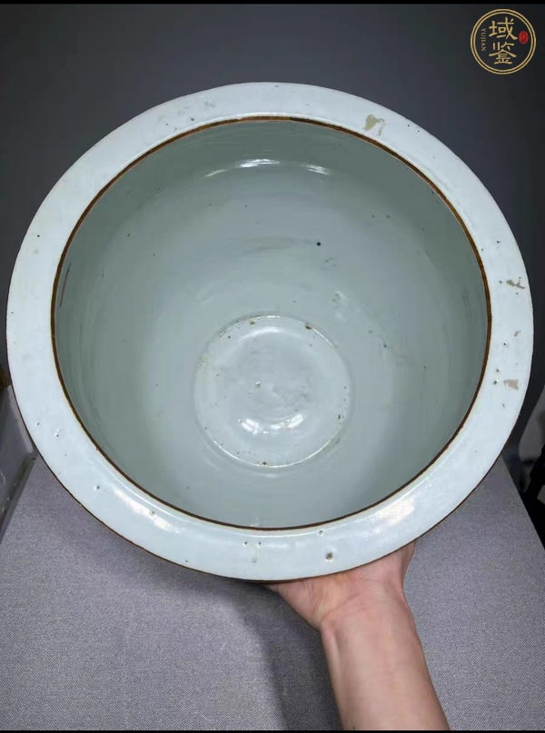 古玩陶瓷黃地五彩花間龍紋缸真品鑒賞圖