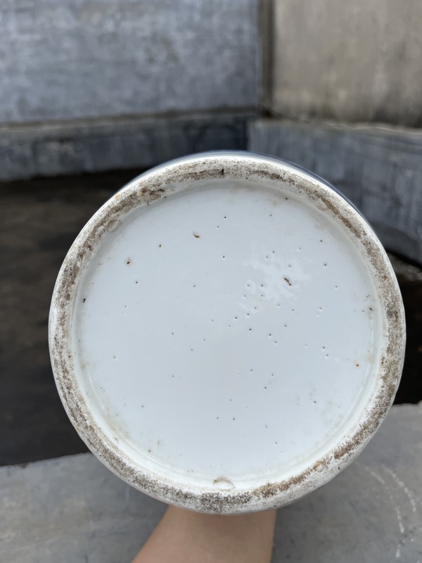 古玩陶瓷青花山水人物紋撇口瓶拍賣，當前價格3500元