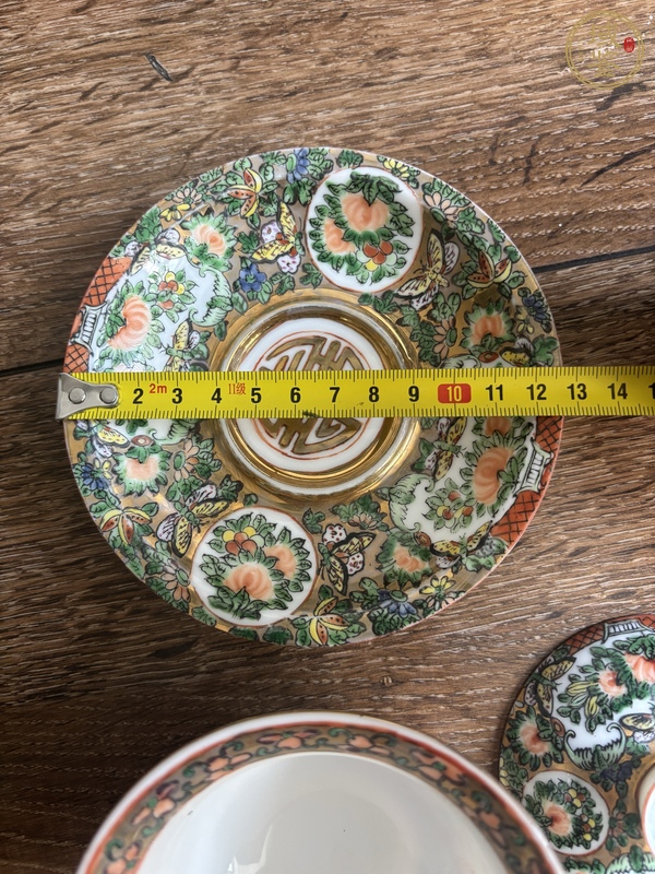 古玩陶瓷廣彩人物故事紋蓋碗真品鑒賞圖