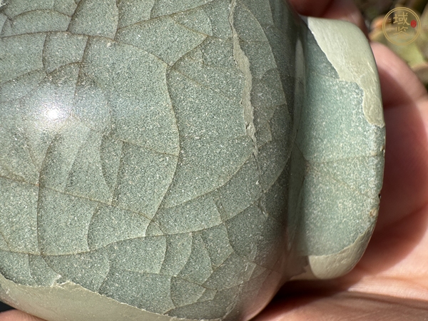 古玩陶瓷官窯雙耳瓶真品鑒賞圖