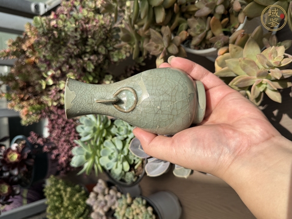 古玩官窯雙耳瓶真品鑒賞圖