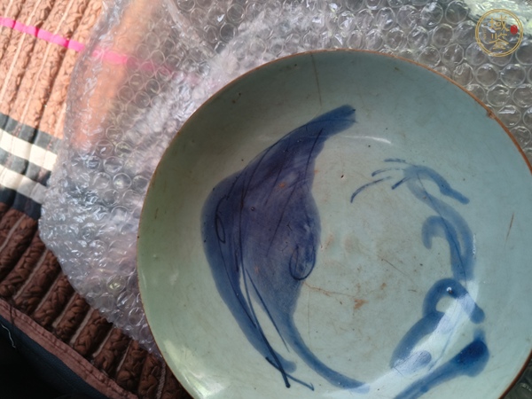 古玩陶瓷蕉葉紋青花盤真品鑒賞圖