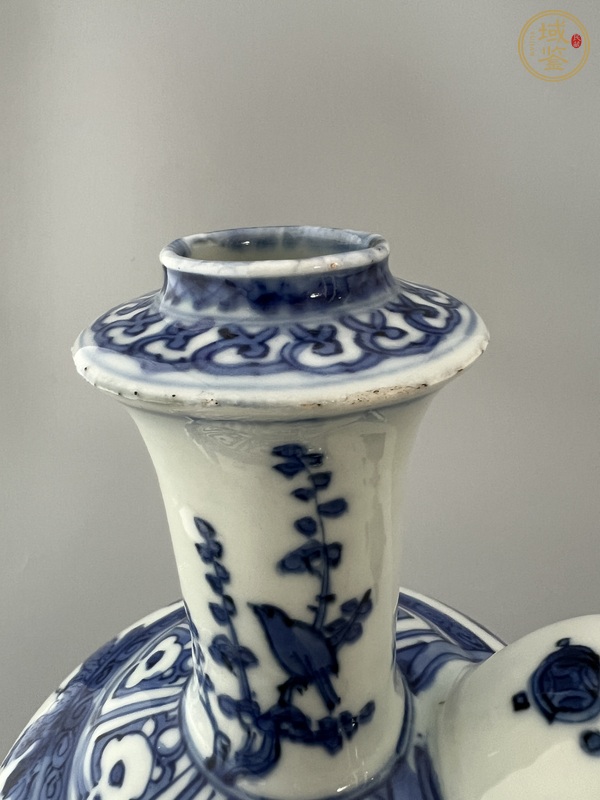 古玩陶瓷明晚期 青花花鳥(niǎo)紋軍持真品鑒賞圖