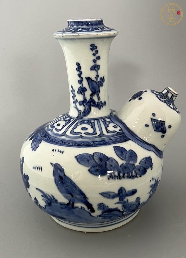 古玩陶瓷明晚期 青花花鳥(niǎo)紋軍持真品鑒賞圖