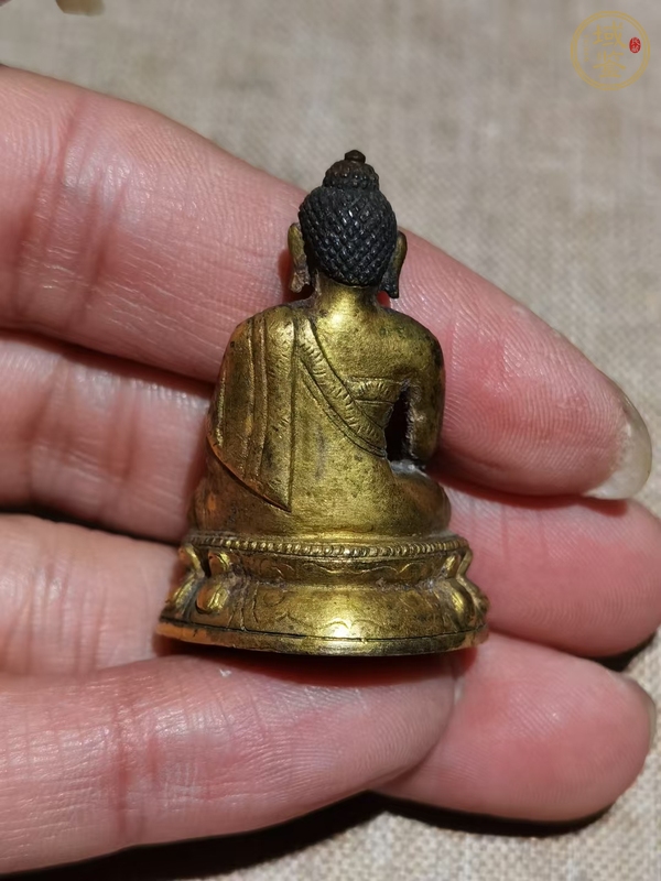 古玩銅器佛像真品鑒賞圖
