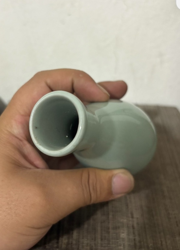 古玩陶瓷民國(guó)時(shí)期青釉酒壺拍賣，當(dāng)前價(jià)格0元