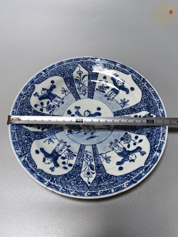 古玩陶瓷嬰戲紋青花盤真品鑒賞圖