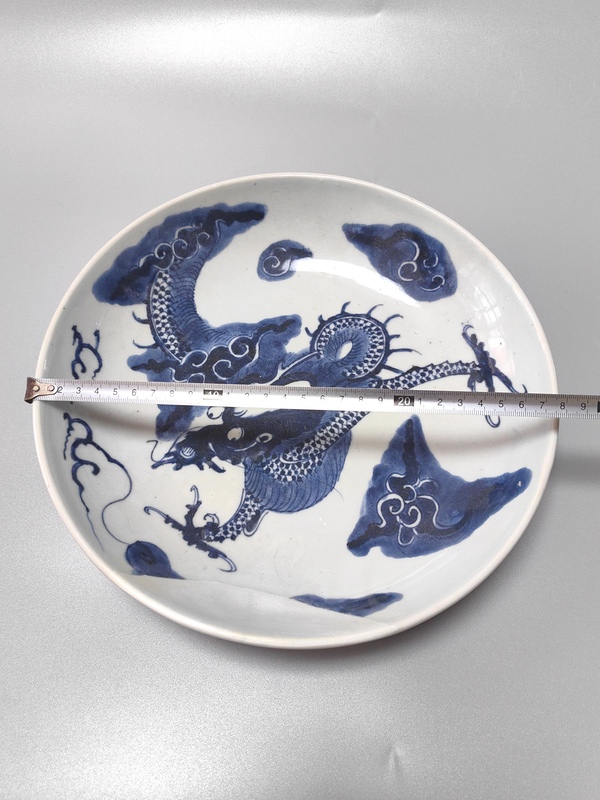 古玩陶瓷過(guò)墻龍紋青花盤拍賣，當(dāng)前價(jià)格2288元