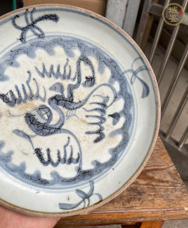 古玩陶瓷草龍紋青花盤(pán)真品鑒賞圖