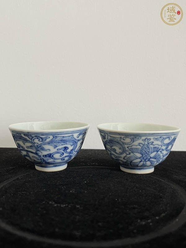 古玩陶瓷青花淡描花卉紋杯真品鑒賞圖