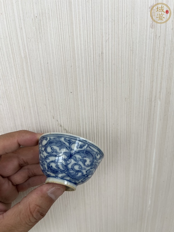 古玩陶瓷青花淡描花卉紋杯真品鑒賞圖