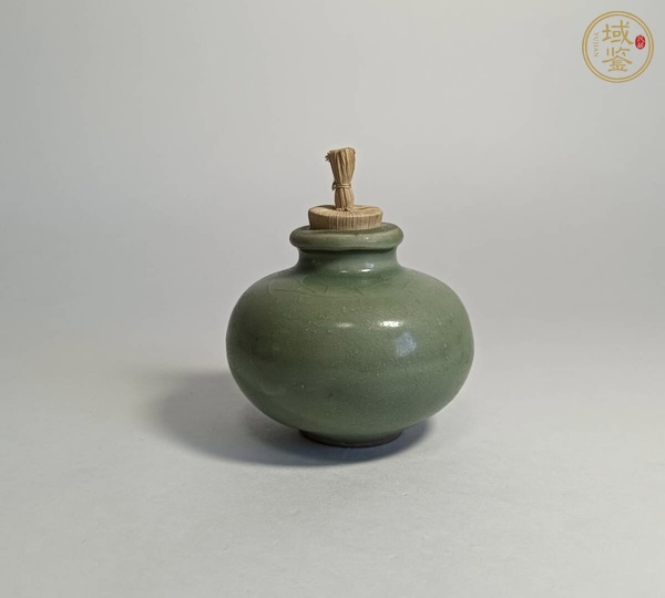 古玩龍泉窯芋頭罐真品鑒賞圖