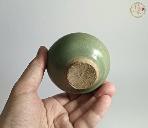 古玩陶瓷龍泉窯芋頭罐真品鑒賞圖