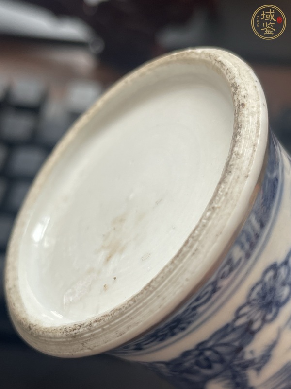 古玩陶瓷青花山水人物紋雞腿瓶真品鑒賞圖