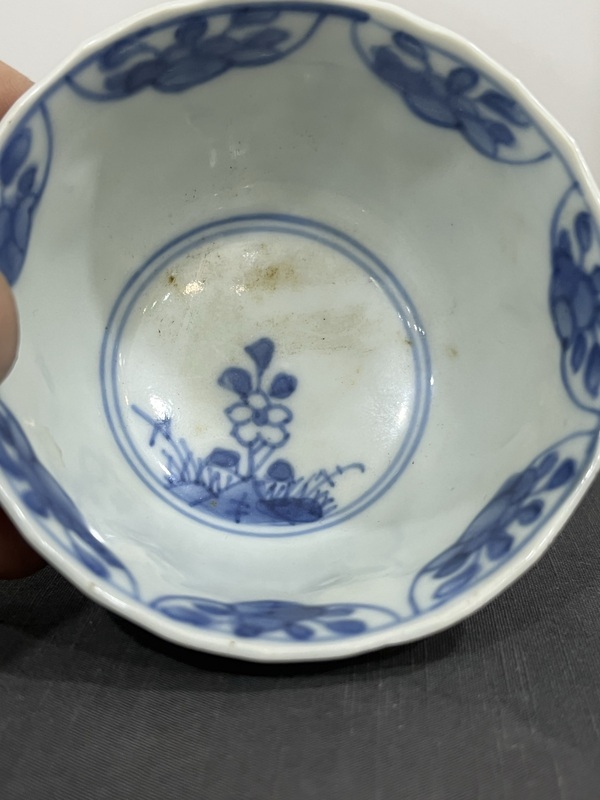 古玩陶瓷花卉紋青花杯拍賣(mài)，當(dāng)前價(jià)格1500元