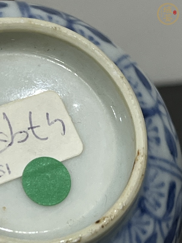 古玩陶瓷花卉紋青花杯真品鑒賞圖