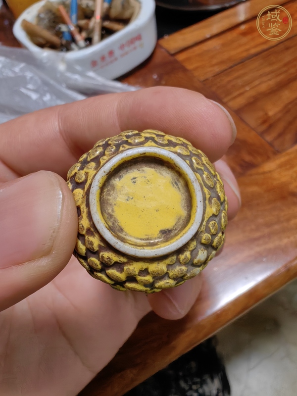 古玩陶瓷黃釉玉米型鼻煙壺真品鑒賞圖