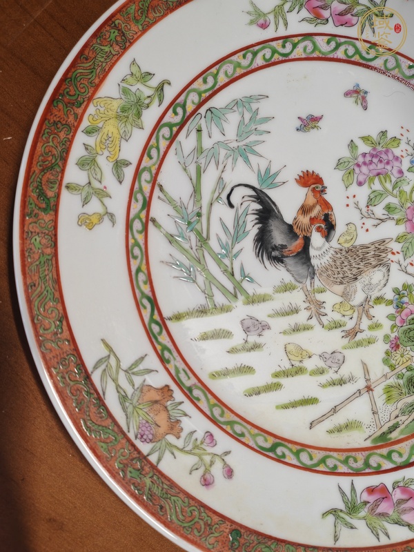 古玩陶瓷粉彩雞紋盤(pán)真品鑒賞圖