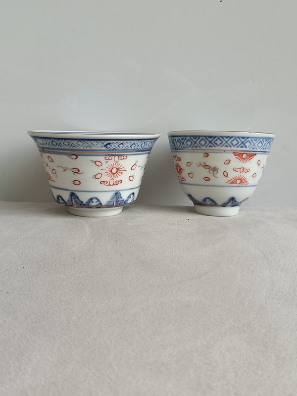 古玩陶瓷青花礬紅彩玲瓏紋杯拍賣(mài)，當(dāng)前價(jià)格230元