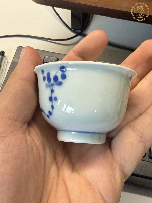 古玩陶瓷青花花卉紋杯，疑似復(fù)窯真品鑒賞圖