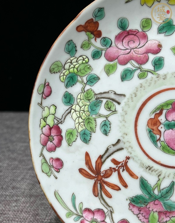 古玩陶瓷粉彩花卉盤真品鑒賞圖