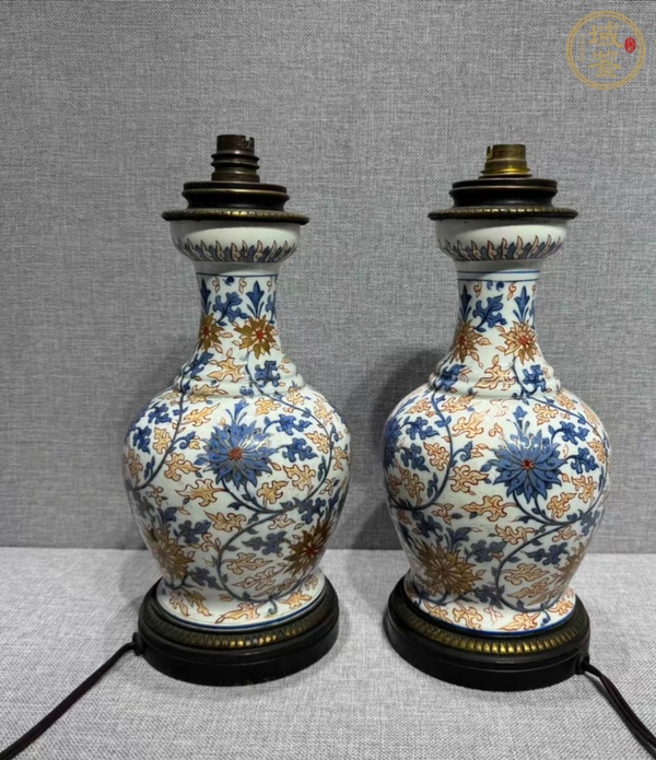 古玩陶瓷青花礬紅描金瓶真品鑒賞圖