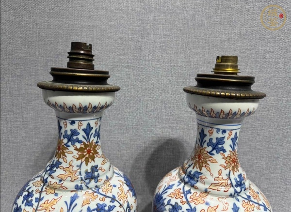 古玩陶瓷青花礬紅描金瓶真品鑒賞圖
