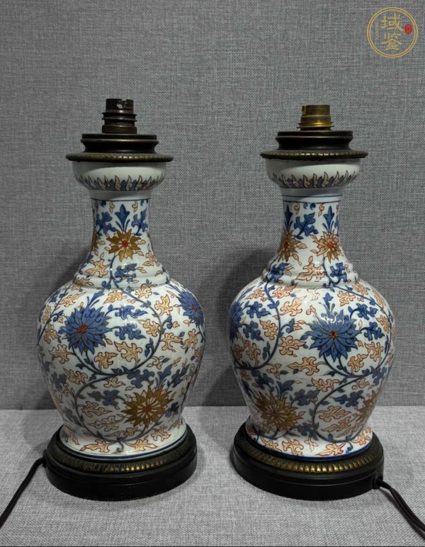 古玩陶瓷青花礬紅描金瓶真品鑒賞圖