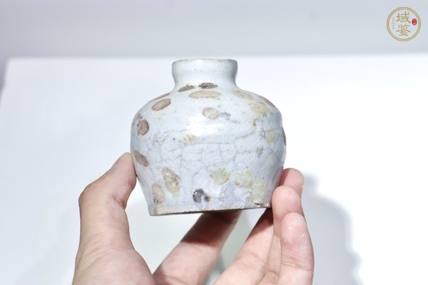 古玩陶瓷青白釉褐彩罐真品鑒賞圖