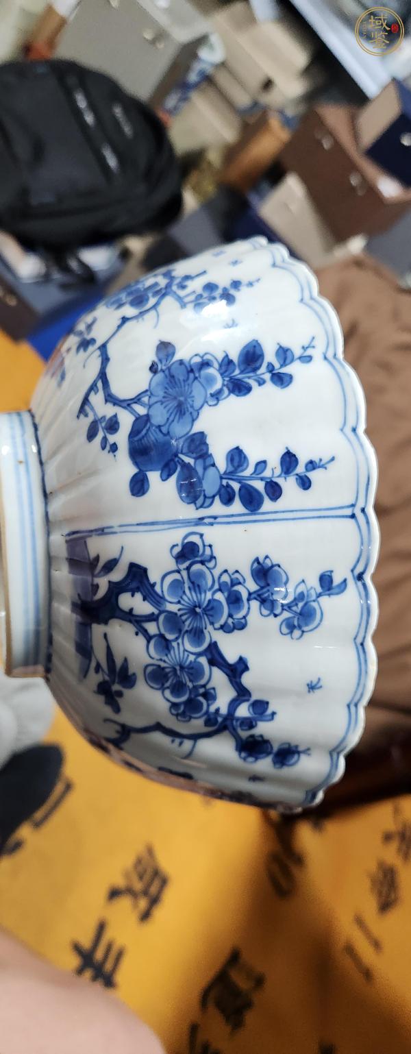 古玩陶瓷花卉紋青花碗真品鑒賞圖