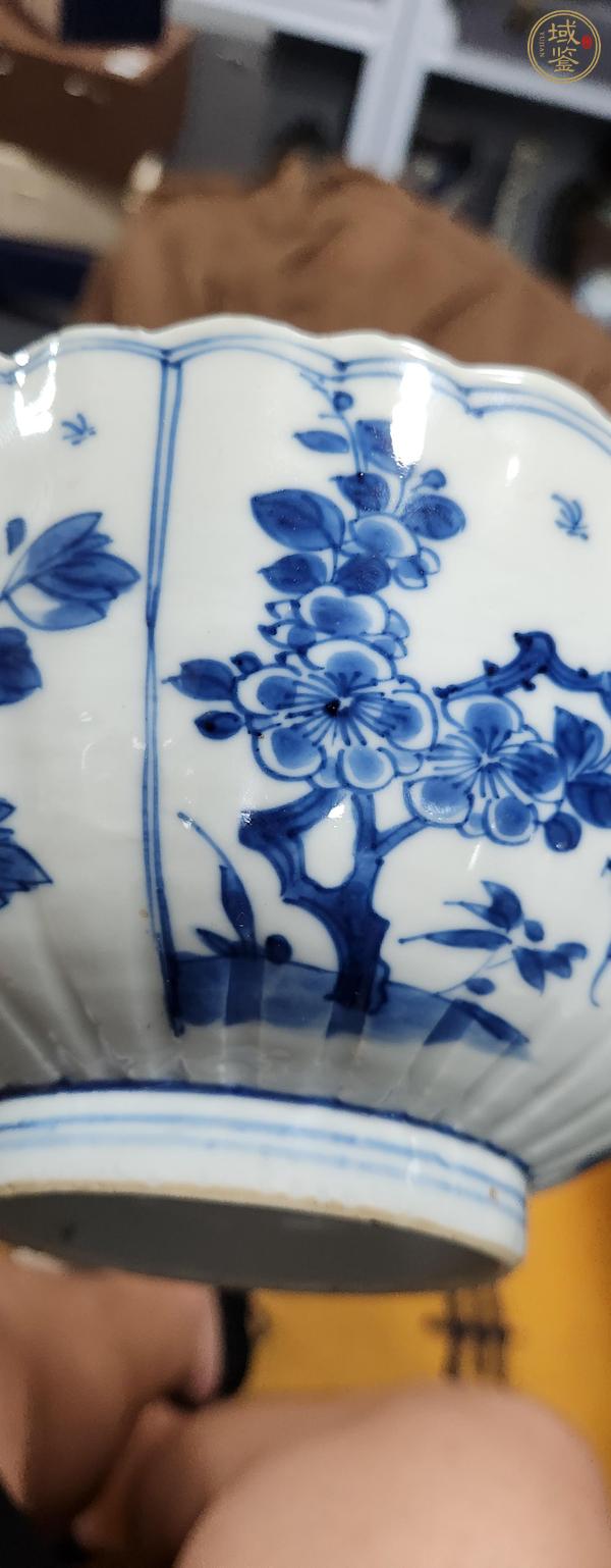 古玩陶瓷花卉紋青花碗真品鑒賞圖