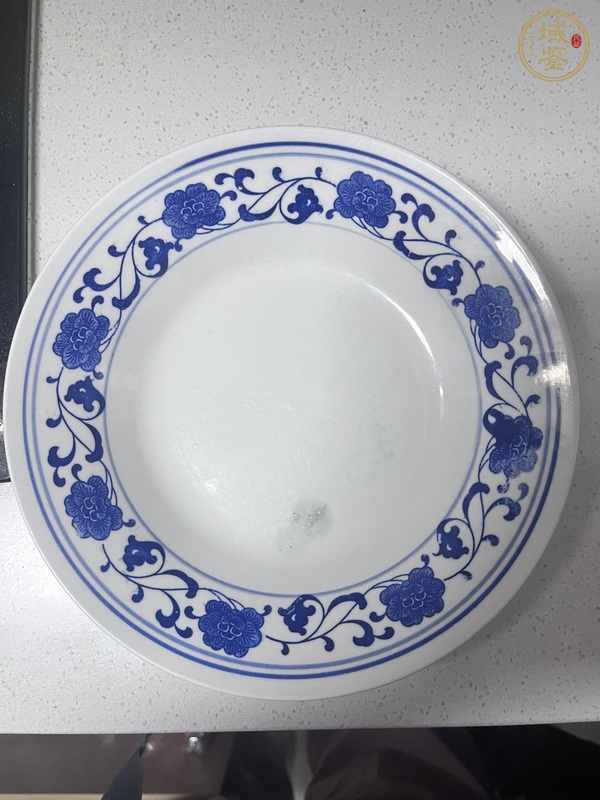 古玩花卉紋青花盤真品鑒賞圖