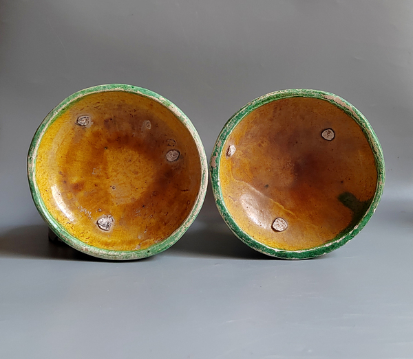 古玩陶瓷山西省博物院同款明代三彩白胎高足盤一對拍賣，當(dāng)前價格38元