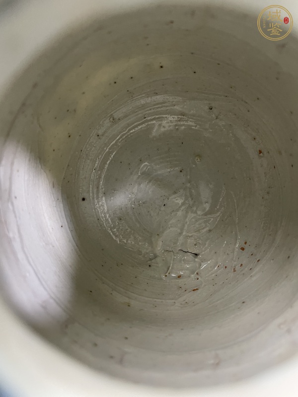 古玩陶瓷花卉紋青花罐真品鑒賞圖