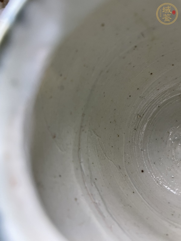 古玩陶瓷花卉紋青花罐真品鑒賞圖