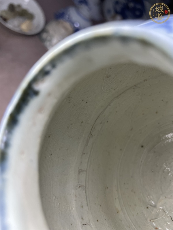 古玩陶瓷花卉紋青花罐真品鑒賞圖