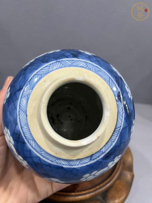 古玩陶瓷青花留白冰梅紋罐真品鑒賞圖