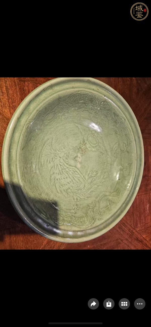古玩陶瓷龍泉印花盤真品鑒賞圖
