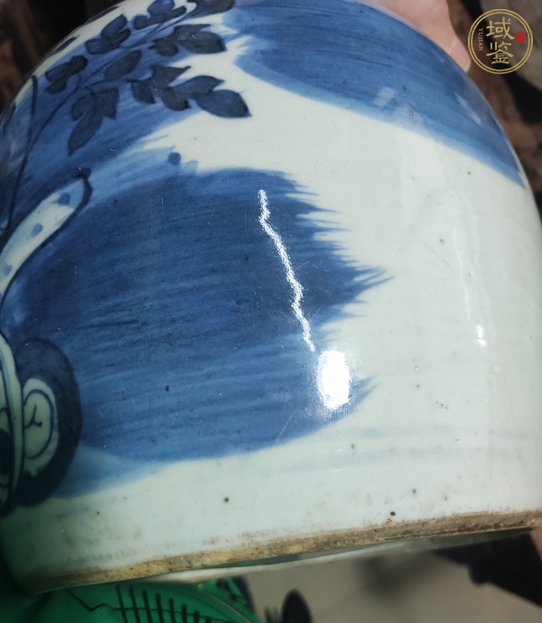 古玩陶瓷花卉紋青花罐真品鑒賞圖